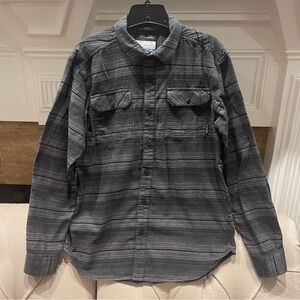 BQ: Columbia Omni Wick Advanced Evaporation Gray Striped Men’s M Hiking